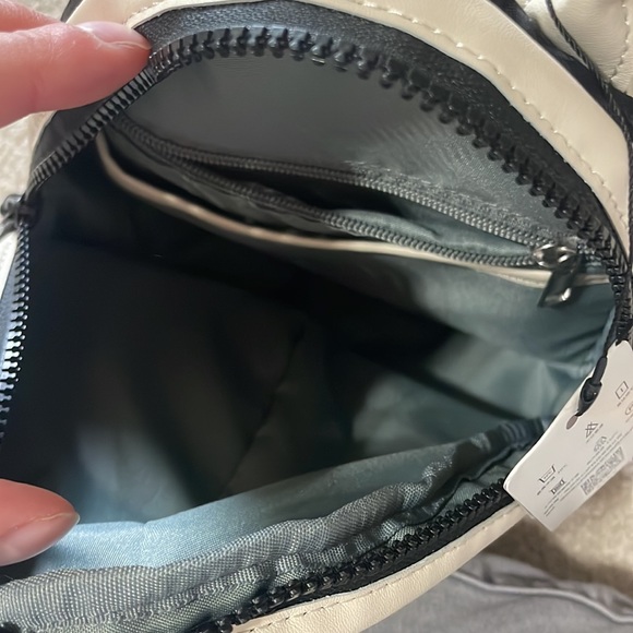 Mini backpack - Picture 3 of 5